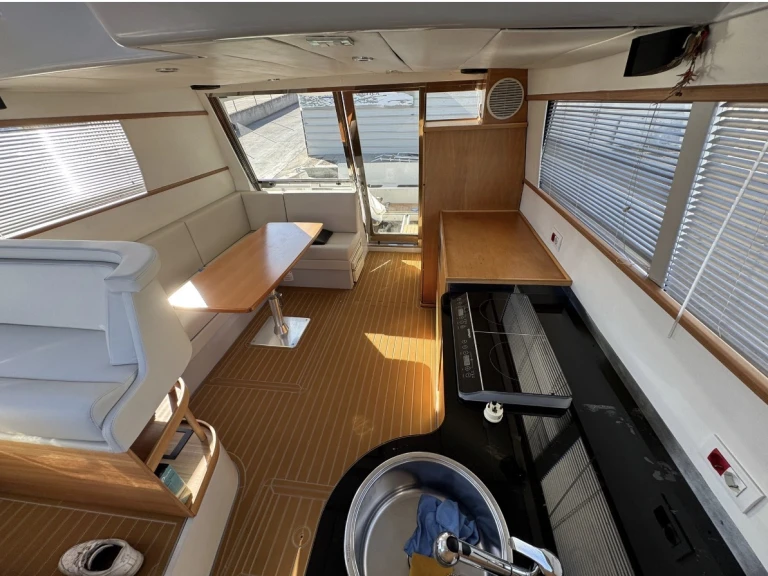 Pronájem lodi Golfo Aranci Port lákavé ceny Ferretti 39