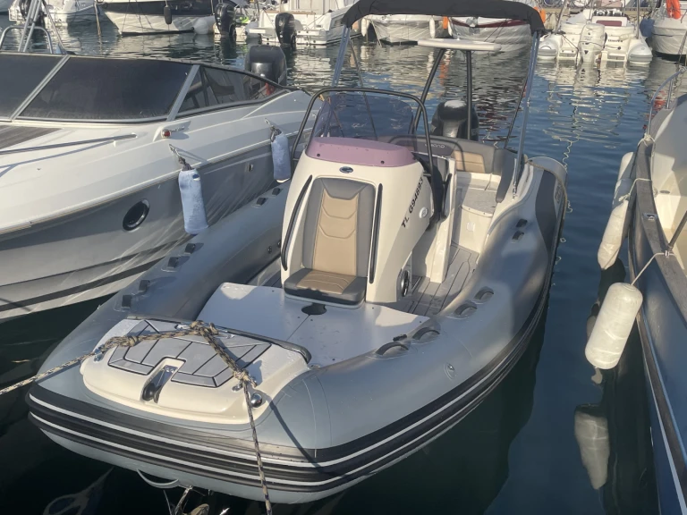 Pronajmout Polotuhá loď se skipperem či ne Grand Boats v Port de Bormes-les-Mimosas