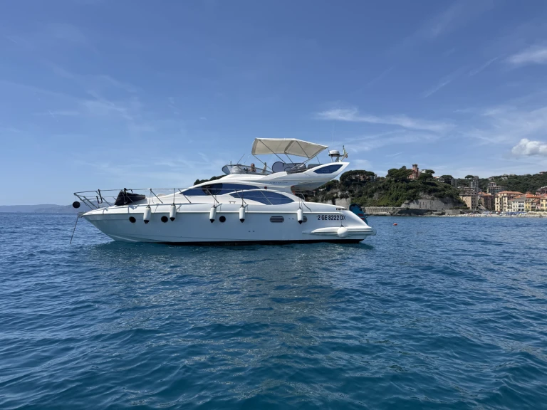 Pronájem jachty v Varazze -Azimut Azimut 43 Fly na Samboatu