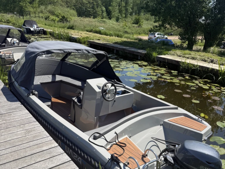 Pronájem lodi Aqua24 Aqua24 de Luxe v Oud Ade na Samboatu