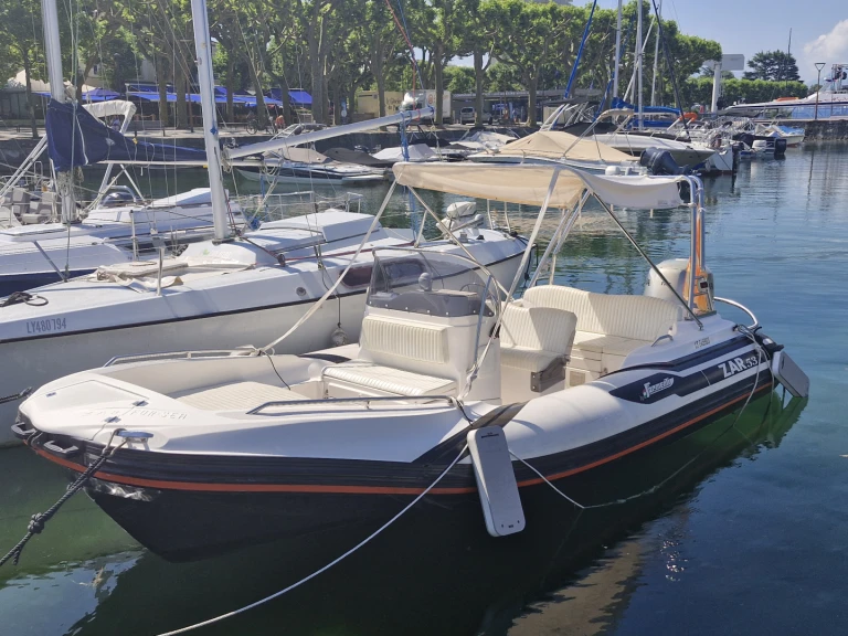 Pronajmout si Zar Zar 53 v Grand Port d'Aix-les-Bains