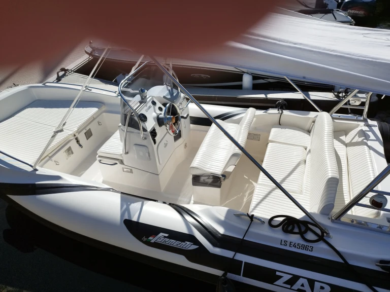 Pronájem lodi Zar Zar 53 v Grand Port d'Aix-les-Bains na Samboatu