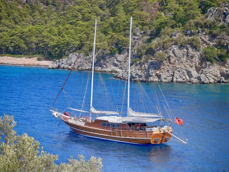 Pronajmout si Custom Made Custom made v Marmaris