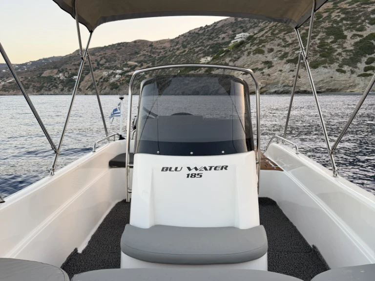Pronájem Motorová loď Poseidon s licencí