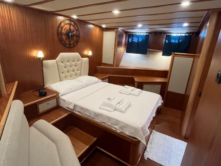 Pronajmout si Custom Made Custom made v Marmaris