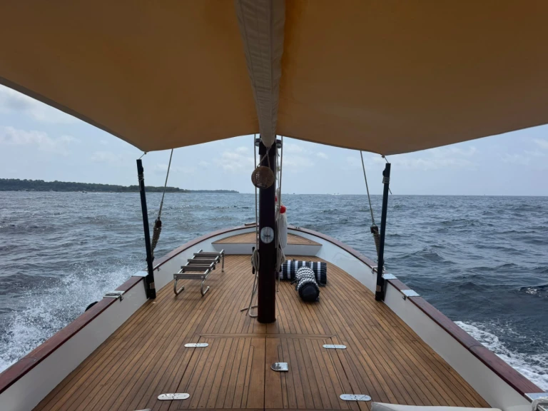 Pronájem lodi Cannes lákavé ceny Cassidenes
