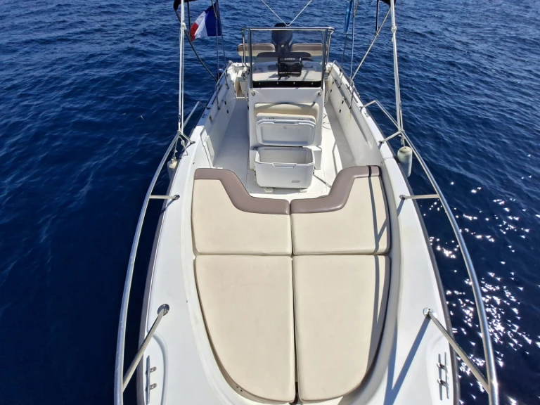 Pronajmout Motorová loď se skipperem či ne Boston Whaler v Port de la Rague
