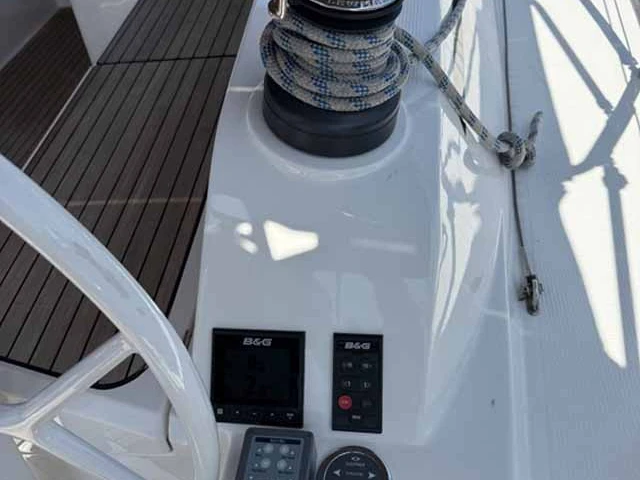Pronajmout si Bavaria Cruiser 46 v Lefkáda