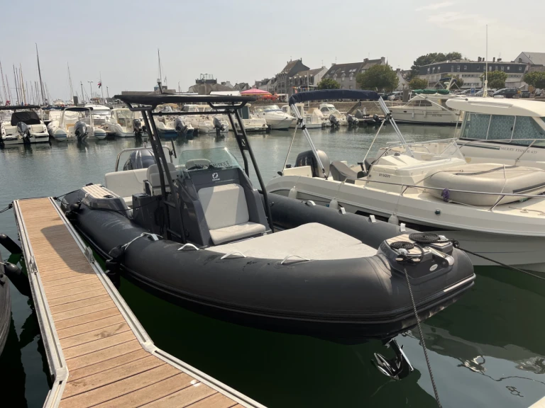 Pronájem Polotuhá loď v La Trinité-sur-Mer -Zodiac Medline 7.5