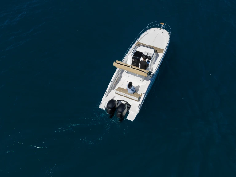 Pronajmout si Idea Marine 80 WA v Porto di Salerno