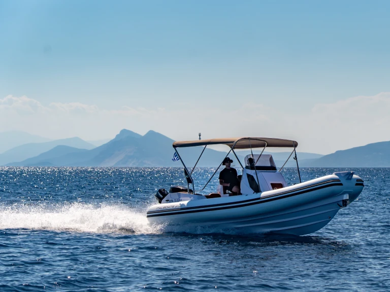 Pronájem Polotuhá loď Italboats s licencí