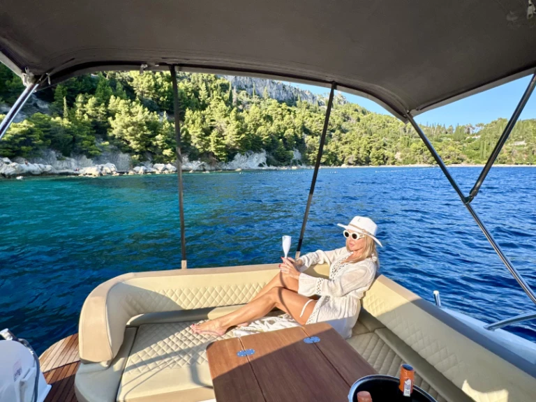 Pronájem lodi Bavaria S30 Open v Split na Samboatu