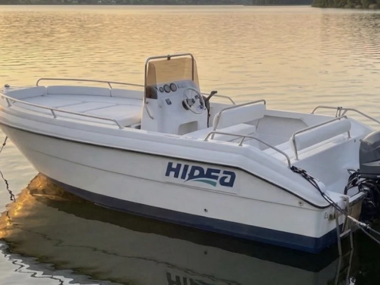 Pronájem Motorová loď Euromarine s licencí