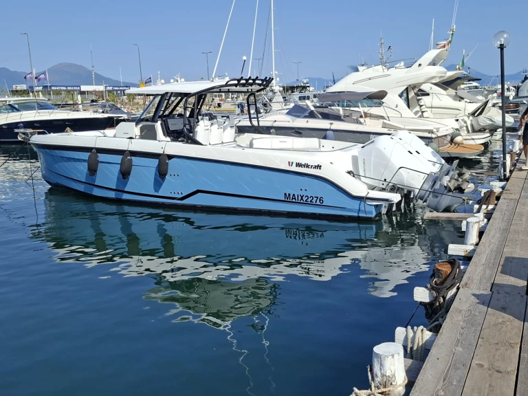Pronájem lodi Porto di Mergellina lákavé ceny 38 T TOP