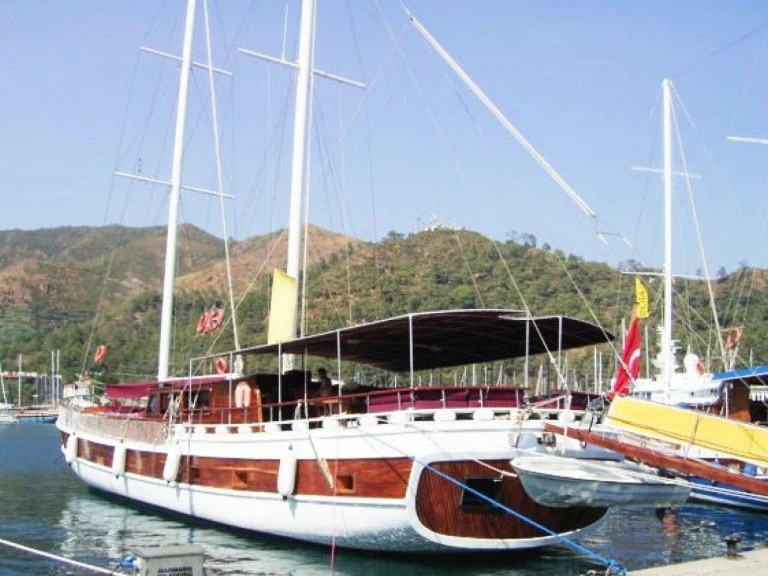 Pronajmout si Custom Made Custom made v Marmaris