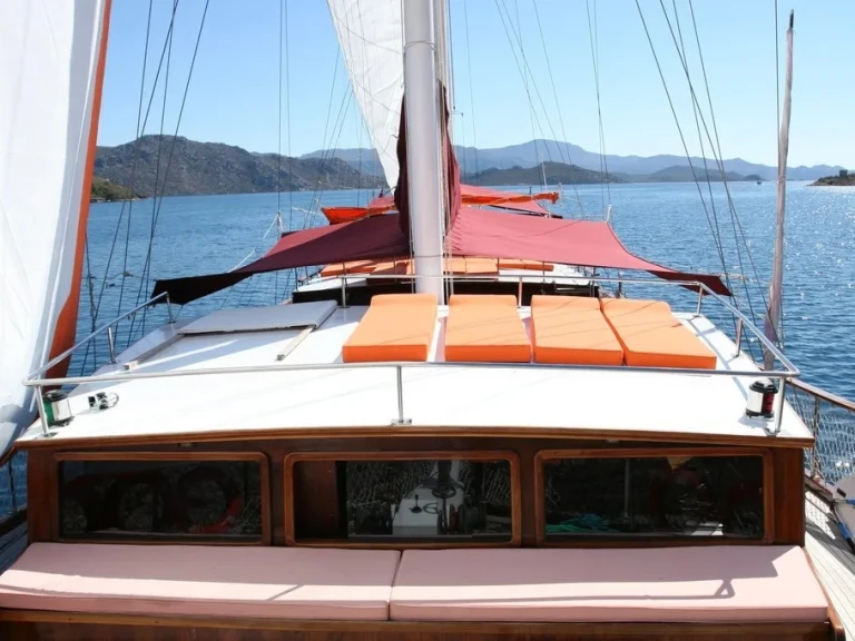 Custom Made Custom made jednotlivci a charterové společnosti v Fethiye