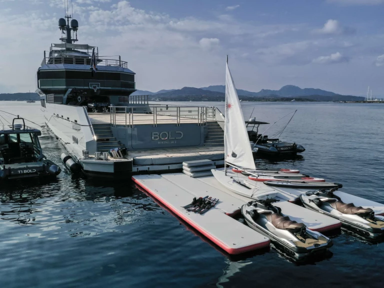 Silent Yachts BOLD jednotlivci a charterové společnosti v Porto Cervo