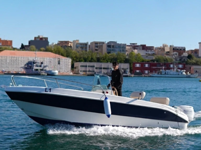 Marea 19 jednotlivci a charterové společnosti v Brindisi