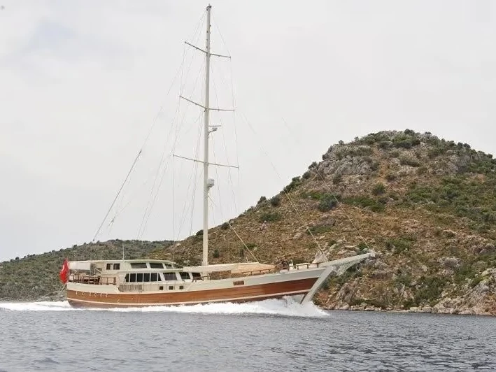 Pronajmout si Custom Made Custom made v Marmaris