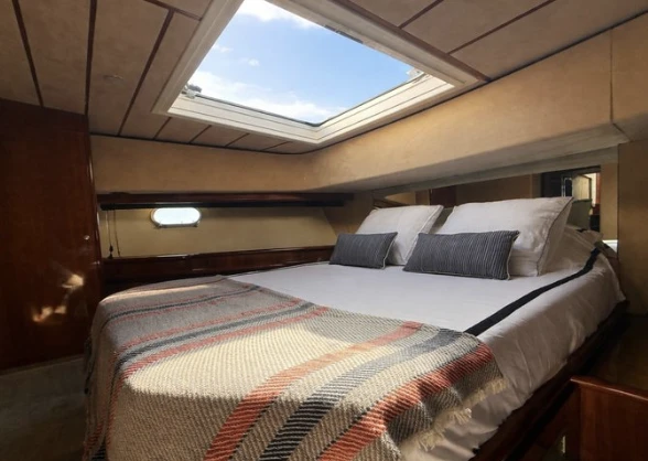 Ferretti Ferretti 680 jednotlivci a charterové společnosti v Puerto Banús