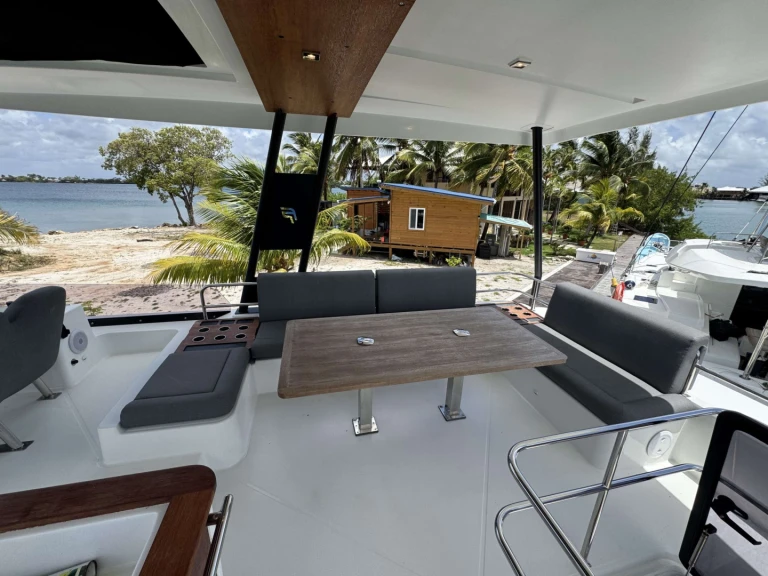 Pronájem Jachta v Belize -Fountaine Pajot FASCHING