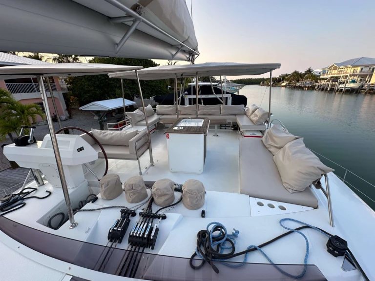 Pronájem Jachta v Florida Keys -Fountaine Pajot THE CATHOUSE