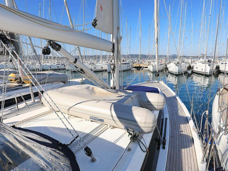 Pronájem jachty v Biograd Na Moru -Bavaria Bavaria C42 na Samboatu