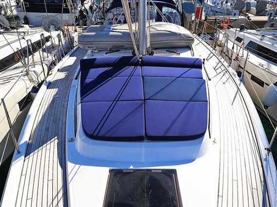 Pronajmout si Bavaria Bavaria C42 v Biograd Na Moru