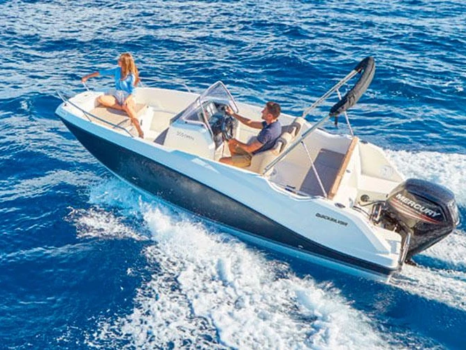 Pronájem lodi Saint-Laurent-du-Var lákavé ceny Activ 555 Open