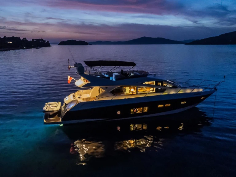 Pronájem Jachta v Kaštel Lukšić -Sunseeker Sunseeker Manhattan 63