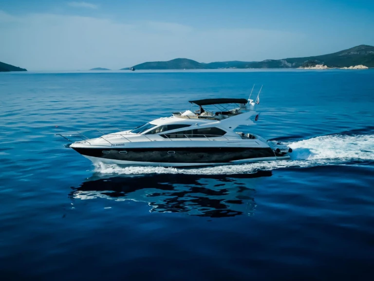 Pronájem lodi Sunseeker Sunseeker Manhattan 63 v Kaštel Lukšić na Samboatu