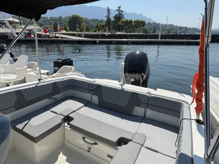 Pronájem Motorová loď v Aix-les-Bains -Bayliner VR4OE