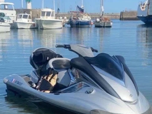 Pronájem Vodní skútr v L'Île-d'Yeu -Yamaha Fxho