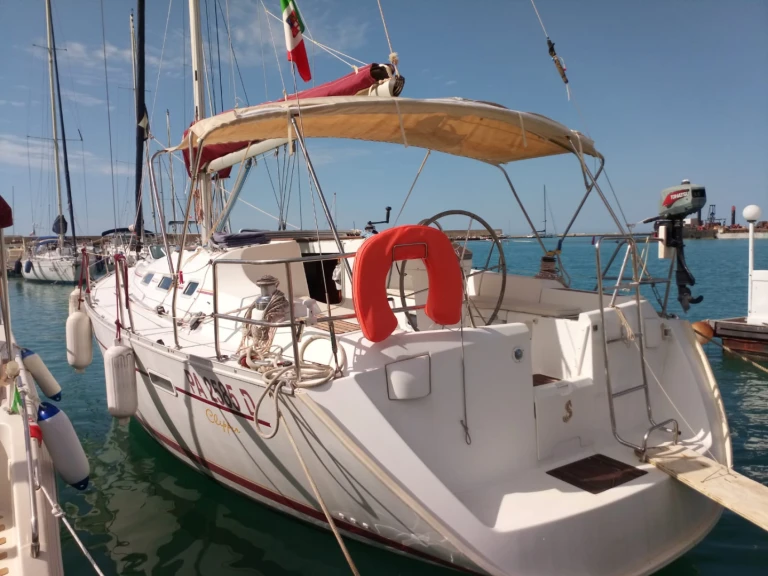 Pronájem lodi Castellammare del Golfo lákavé ceny Oceanis 393 Clipper
