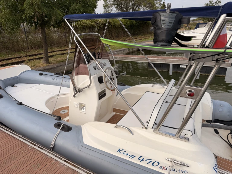 Pronájem lodi Nuova Jolly King 490 v Metz na Samboatu
