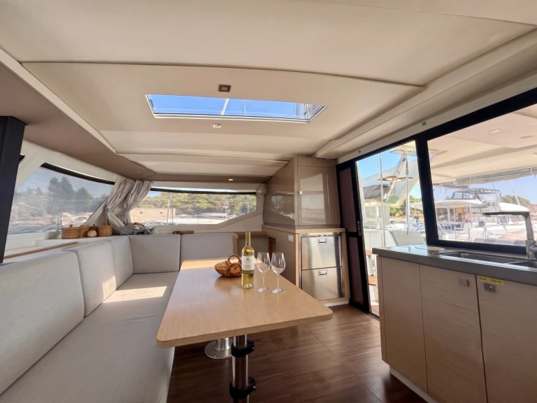 Pronájem jachty v Pula -Fountaine Pajot Lucia 40 na Samboatu