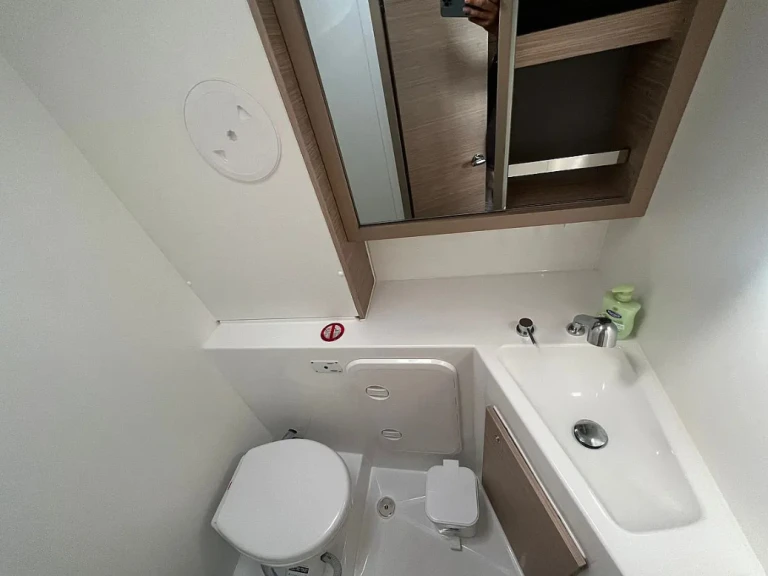 Pronájem lodi Castellammare del Golfo lákavé ceny Lagoon 42