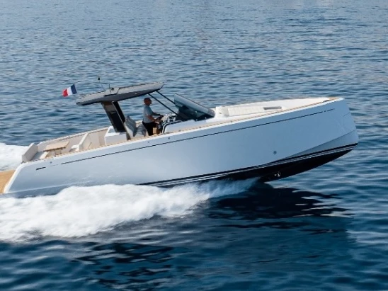 Pronajmout si Pardo Yachts Pardo 38 v Cogolin