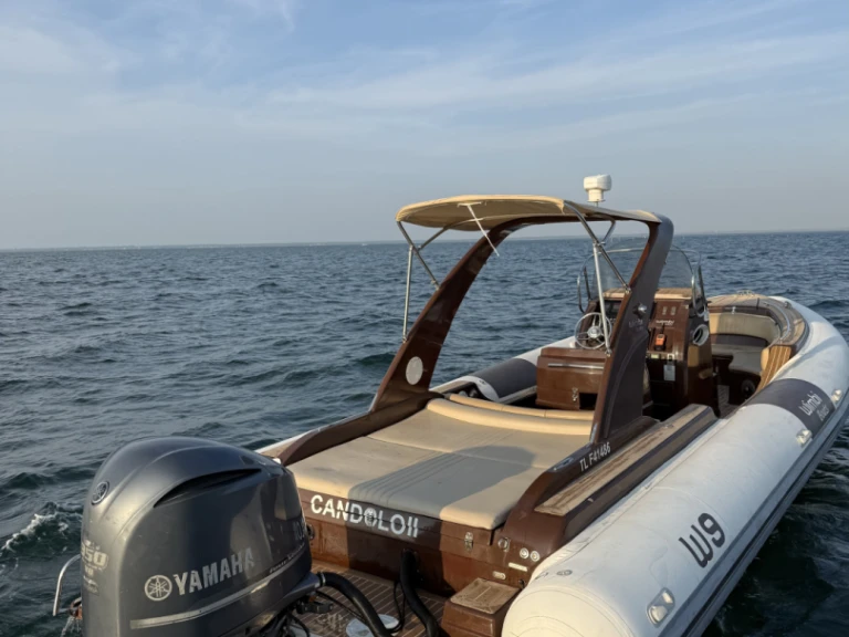 Wimbi Boats W9 jednotlivci a charterové společnosti v Arcachon