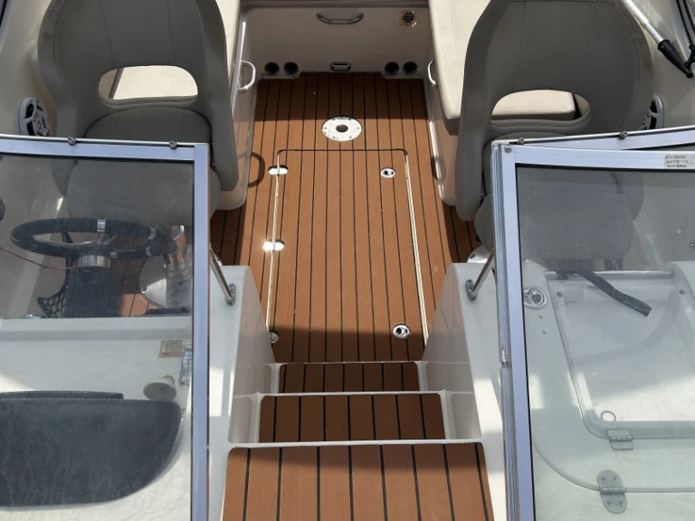 Pronájem jachty v Meaux -Quicksilver Activ 645 Cabin na Samboatu