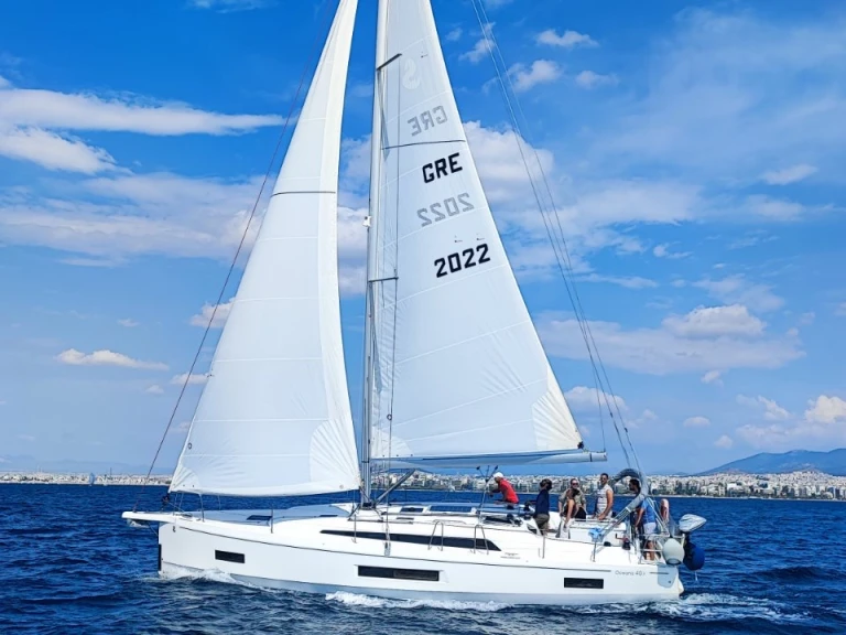 Pronájem lodi Bénéteau Oceanis 40.1 v Atény na Samboatu