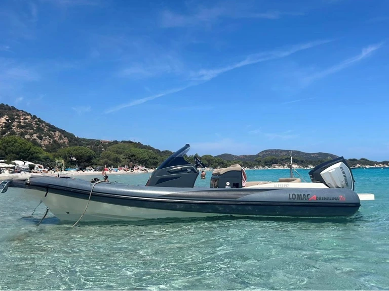 Pronájem lodi Lomac Adrenalina 7.0 v Golfe de Pinarellu na Samboatu
