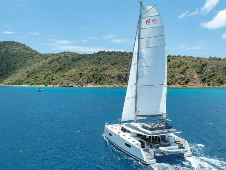Pronajmout Katamarán se skipperem či ne Fountaine Pajot v Calliaqua Bay