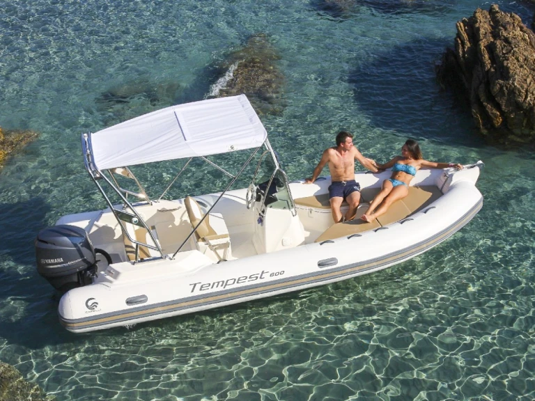 Pronájem lodi Capelli Tempest 600 v Port de Pollenca na Samboatu
