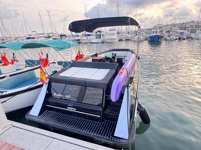 Maxima Boats 640 jednotlivci a charterové společnosti v Cambrils