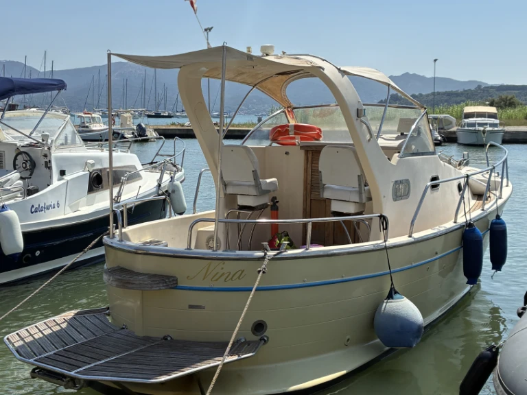 Mimi Libeccio jednotlivci a charterové společnosti v Portoferraio