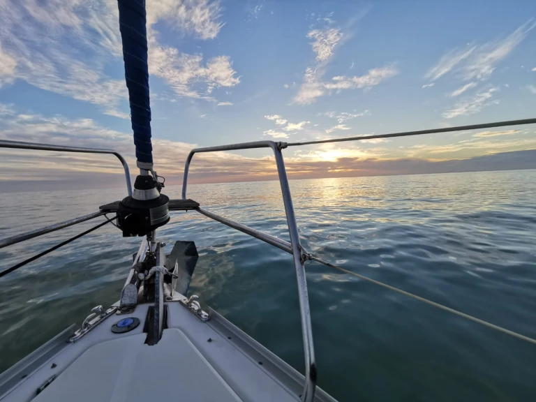 Pronájem lodi Cádiz lákavé ceny Bavaria 37.2