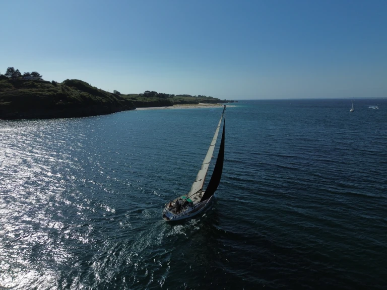 Pronajmout si Jeanneau Sun Kiss 47 v Île de Groix
