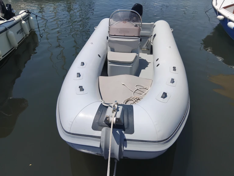 Pronájem lodi Joker Boat Coaster 515 v Cagliari na Samboatu