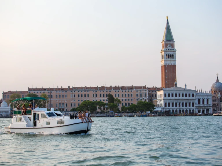  Tip Top jednotlivci a charterové společnosti v Chioggia